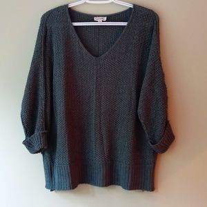 Bates sister boutique ee:some green oversized sweater S/M